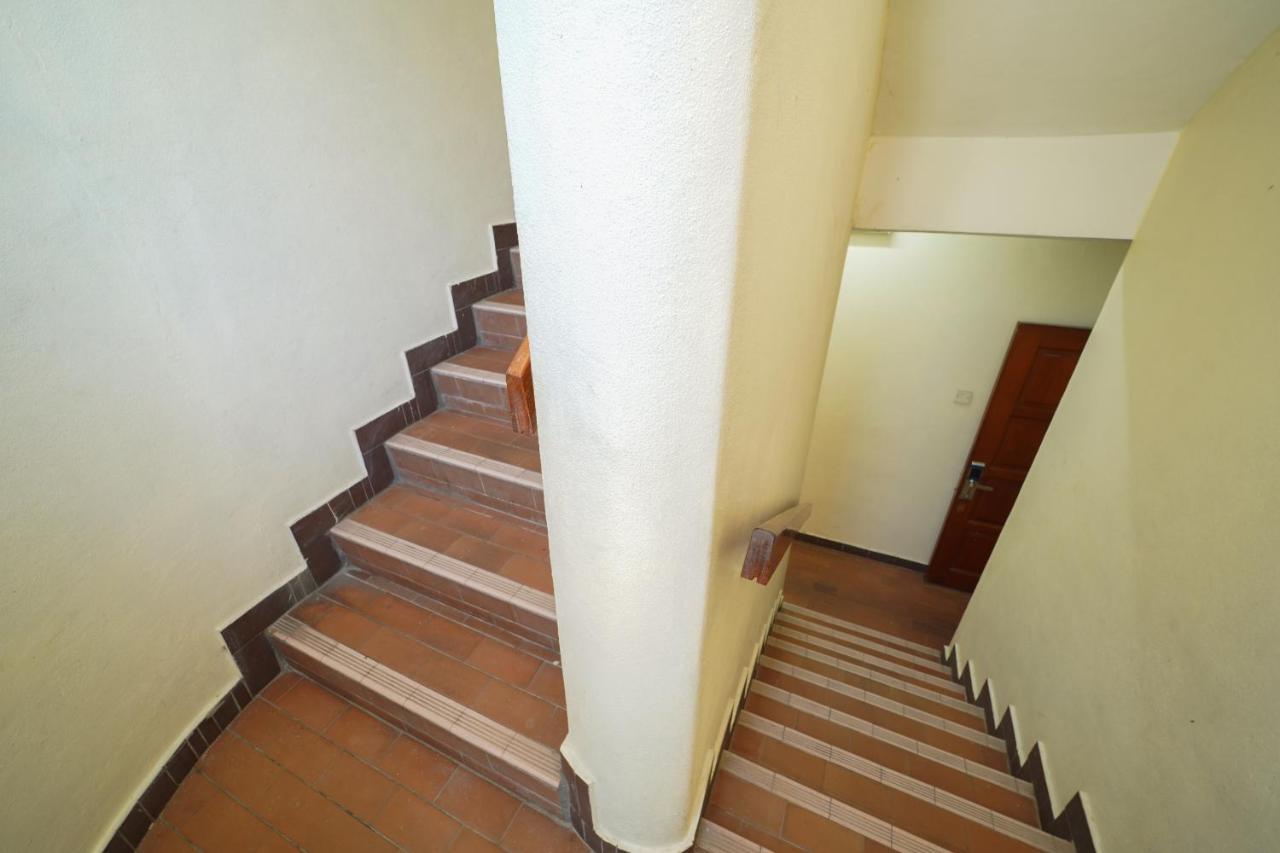 Spot On 89645 Ong'S Court Hotel George Town Ngoại thất bức ảnh